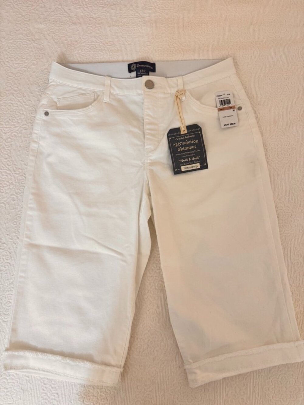 Democracy women's capri, size 12 P